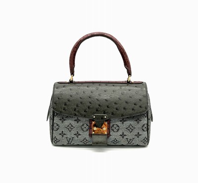 LOUIS VUITTON Comedie Carousel